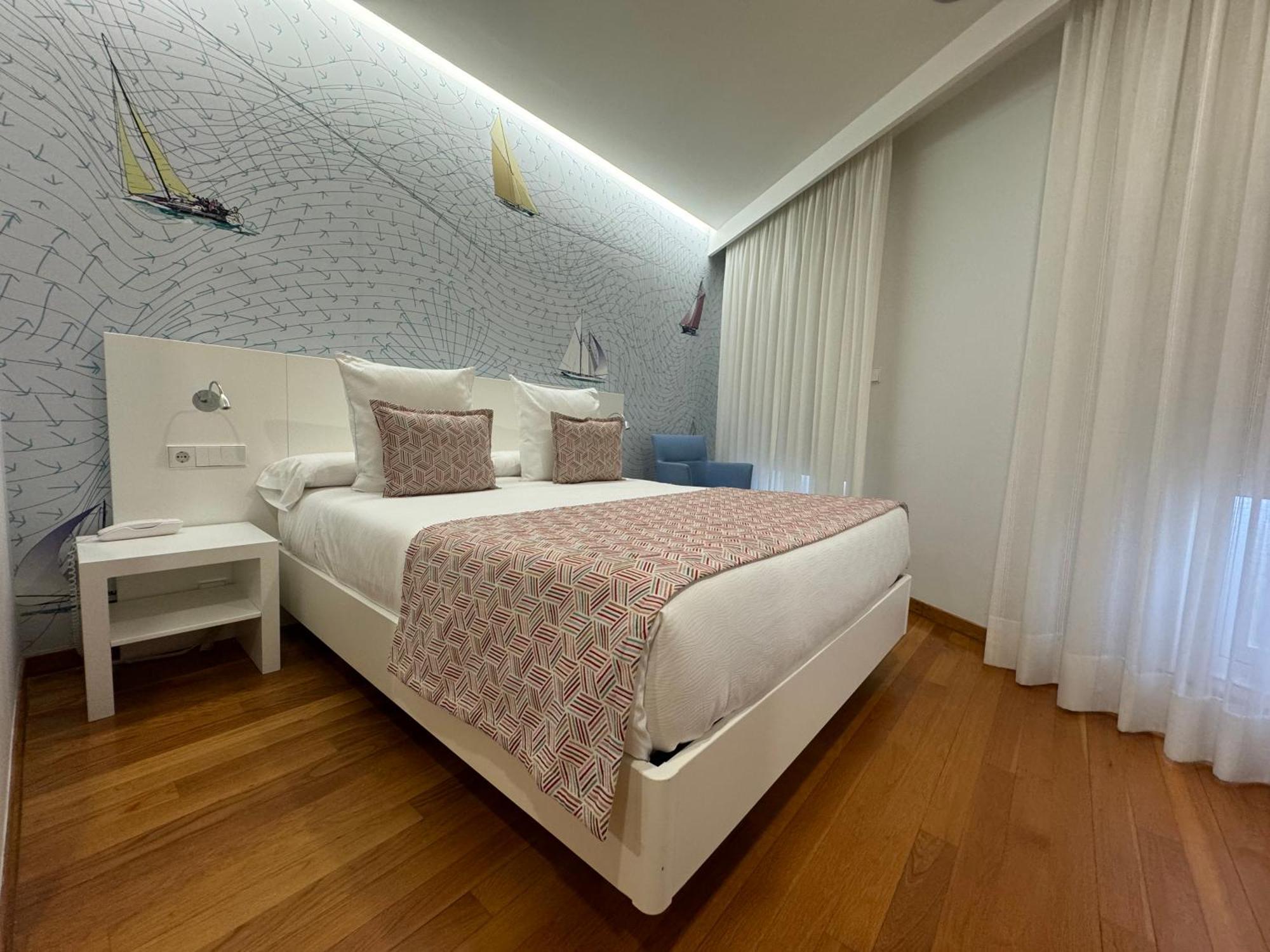 Hotel Lino Vigo Bagian luar foto