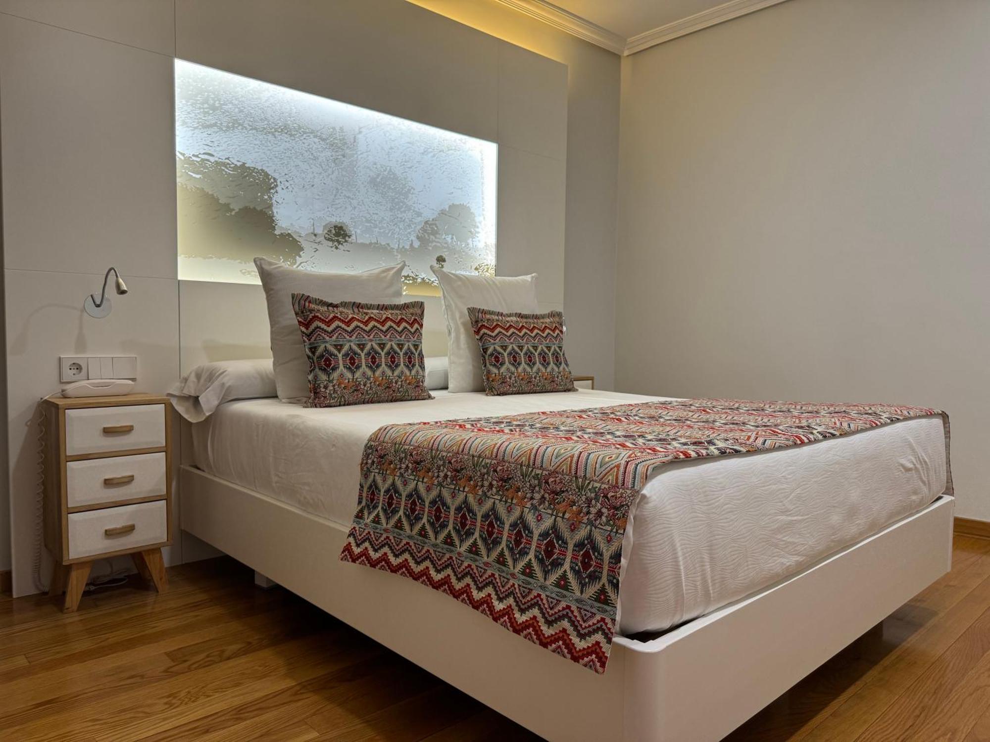 Hotel Lino Vigo Bagian luar foto