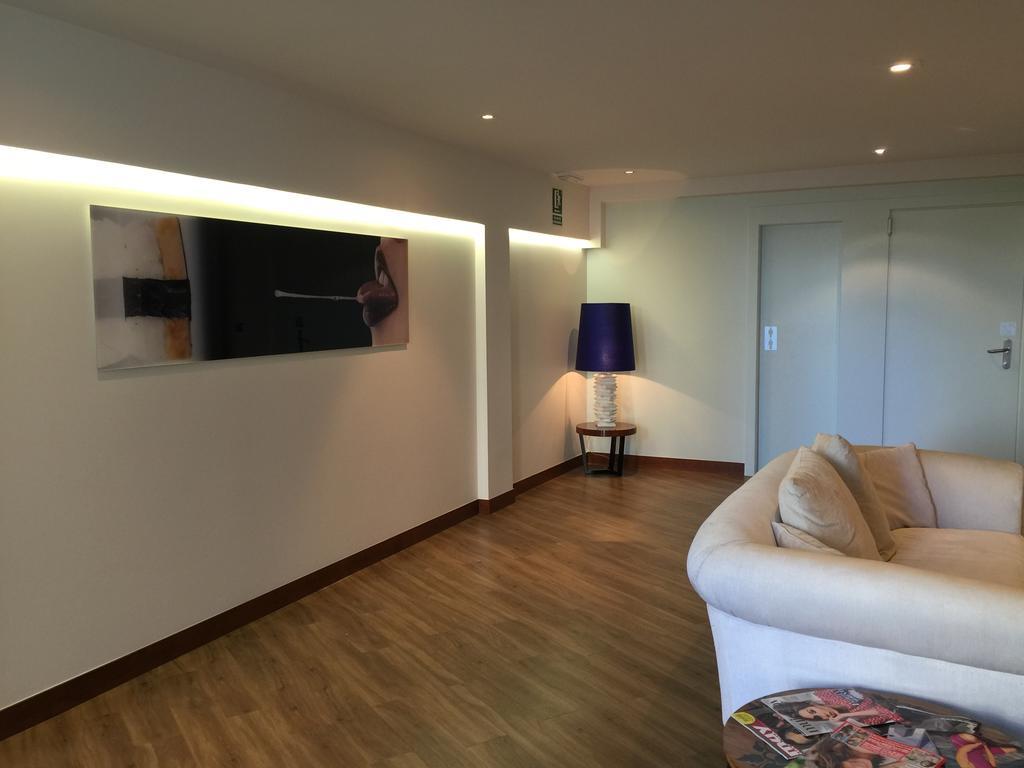 Hotel Lino Vigo Bagian luar foto