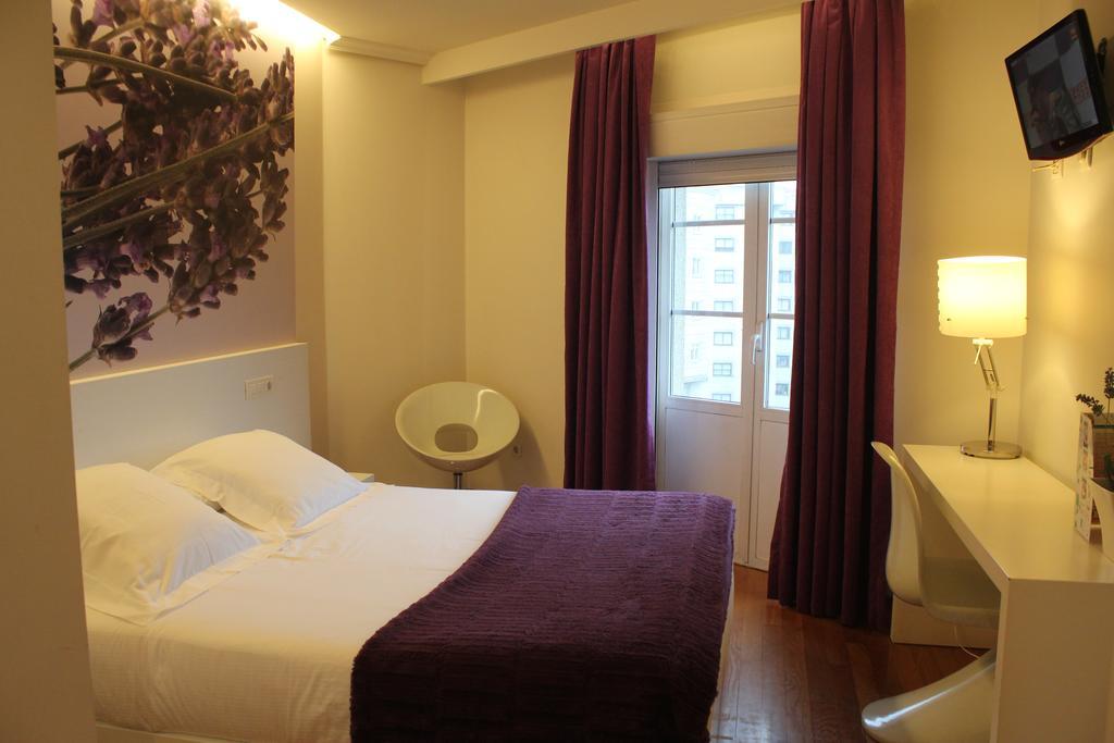 Hotel Lino Vigo Bagian luar foto