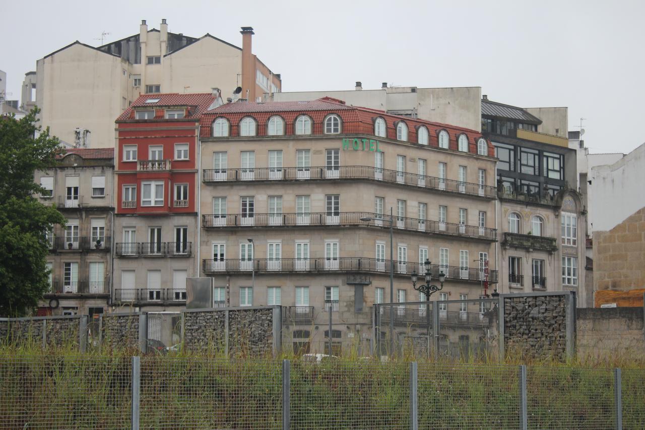 Hotel Lino Vigo Bagian luar foto