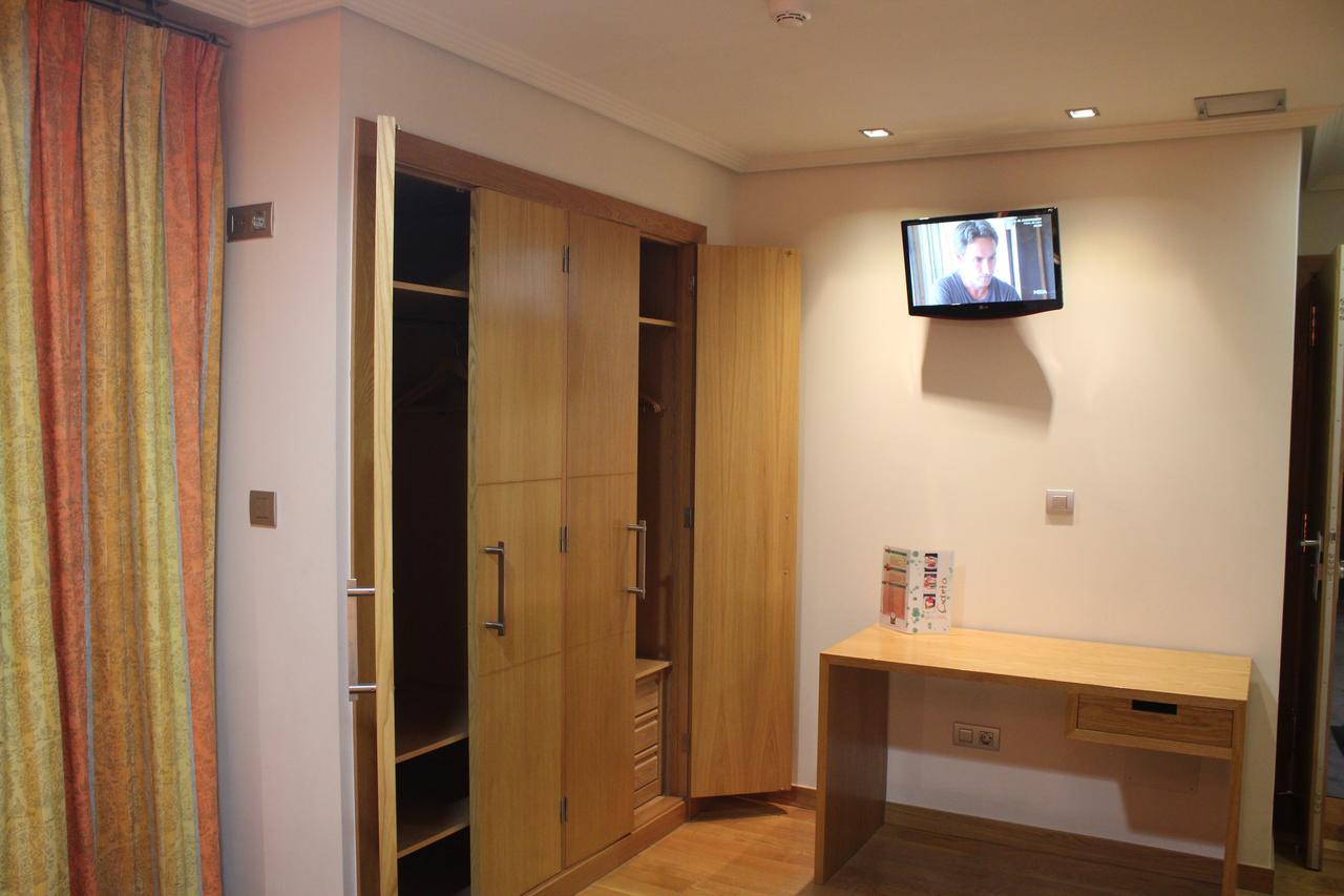 Hotel Lino Vigo Bagian luar foto